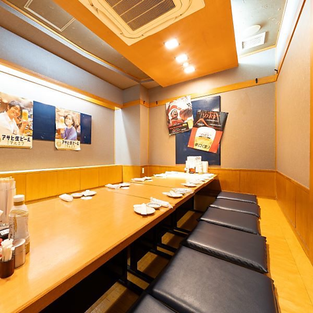 大小様々な個室もご用意♪