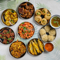 本格カレーを種類豊富にご用意しています◎