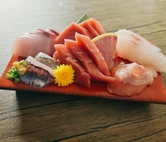中トロが入ったお刺身7貫盛り合わせ