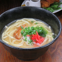 沖縄直送♪こだわり琉球食材を使った沖縄料理と創作和食料理を豊富にご用意しております。ソーキそば820円の写真