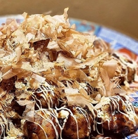 外はカリッと中はトロッと絶品ソースたこ焼き！