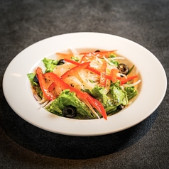 フリルレタスのグリーンサラダ