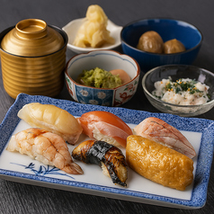 ランチからコースのご予約も承ります。