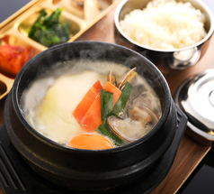 ヒョンチャンプルコギ さいたま新都心店のおすすめランチ1