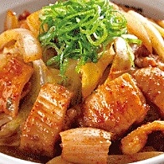 野菜たっぷりのスタミナてっちゃん丼（並盛）