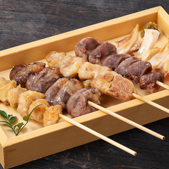 焼きとり &nbsp;五本盛り［タレ または 塩］