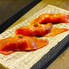 【金牛苑オススメ】宮崎牛炙り肉寿司 一貫