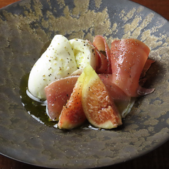 ブラータチーズと生ハム