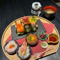 料理メニュー写真&nbsp;SNSで話題！おちょこ丼 & 手巻き 6種セット