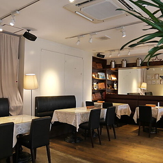 大人数のグループ様もお任せください！最大20名様まで柔軟に対応させていただきます◎親戚同士のお集まりや会社のご宴会など、人数に合わせた最適なお席をご用意いたします♪広々とした空間で、皆様揃って極上の神戸牛ステーキを楽しむ贅沢な宴をぜひお楽しみください◎