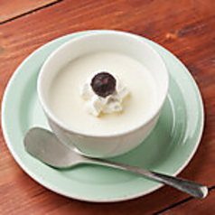 手づくり杏仁豆腐/バニラアイスクリーム