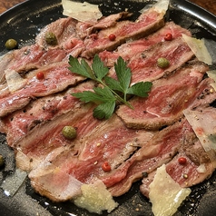 材料や調理法、ソースなどにこだわった肉料理