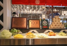 【新鮮野菜！人気のサラダ・カレーのバー☆】