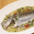 料理メニュー写真 鮮魚のアクアパッツァ