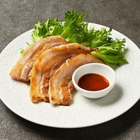 ピュアレアポークを使用したこだわり料理をご提供！