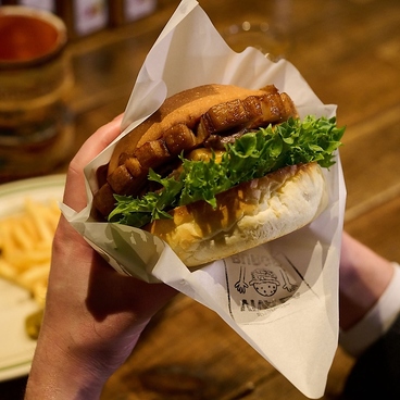 VIVA LA BURGER ビバラバーガーの雰囲気1