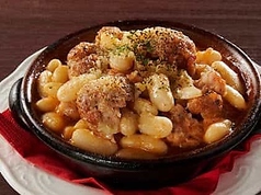 サルシッチャと白インゲン豆のカスレ風煮込み