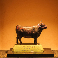 全国各地から仕入れる最高品質の肉を。ご堪能ください。