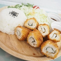 ランチ営業中♪スープ＆ドリンク付きでボリューム満点！