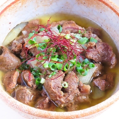 馬スジの煮込み