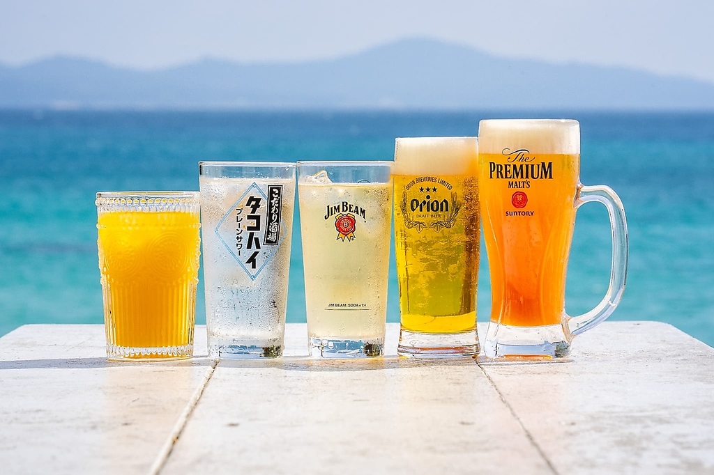 気分や好みに合わせて選べるドリンクメニュー！種類豊富なお酒やソフトドリンクをご用意しております
