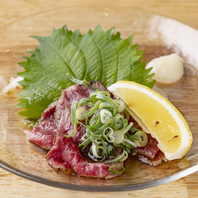 お酒に合う一品料理や鉄板焼きを楽しめる【池ちゃん】♪