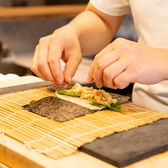 弐)こだわり抜いた具材たちをのせていきます。