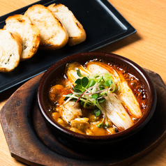 海鮮アヒージョ　バゲット添え