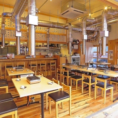 SAIKOU焼肉ホルモン　蕨店の雰囲気1