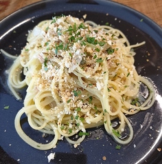デュカスパイス香るツナとアンチョビのスパゲッティ