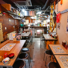 沖縄料理と大阪名物 おおきに！めんそーれ酒場の雰囲気3