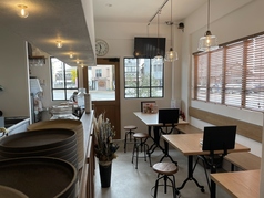 最大15名様での対応を承っております。事前に当店までお電話にてお問い合わせくださいませ。