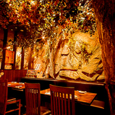 隠豚 イントン 新宿店の雰囲気3