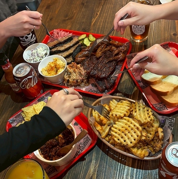 LONESTAR SMOKE HOUSE ローンスター スモークハウス 関内の雰囲気1