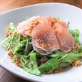 料理メニュー写真&nbsp;生ハムサラダ