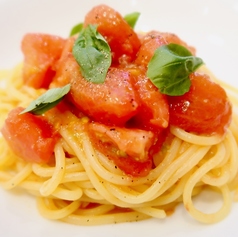 フレッシュトマトとバジルのソース