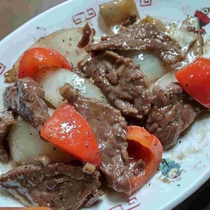 牛肉の黒胡椒炒め