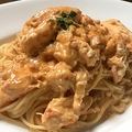 料理メニュー写真 ズワイガニのリングイネトマトクリームソース