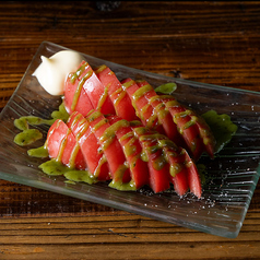 冷しトマトのバジルソース