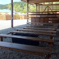 12ブースあり、最大10人座れます。2ブースとってゆったり10人ももちろん可能!