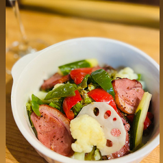 合鴨のカリカリサラダ