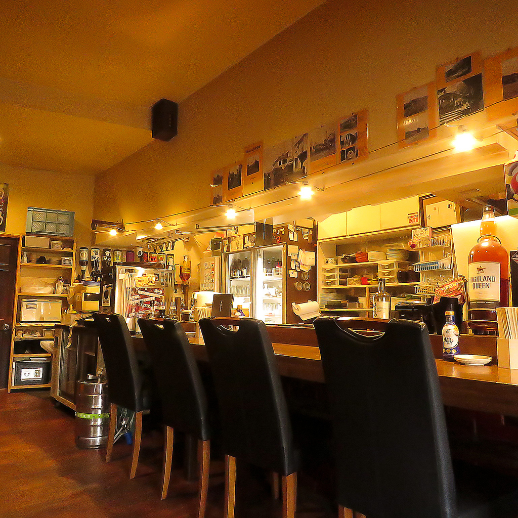 【雰囲気の良いカウンター】大人の雰囲気が漂うカウンター席をご用意◎お一人様やデートに最適です♪