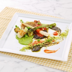 春の森　チキンのロティと春野菜　ハーブの香り