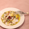 料理メニュー写真&nbsp;蛸のカルパッチョ ハーブのオイル