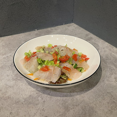 【満足感たっぷりの充実ボリューム定食をご用意】