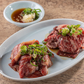 料理メニュー写真 焼肉盛り合わせ（神戸カルビ（100ｇ）+赤身肉（100ｇ））セット