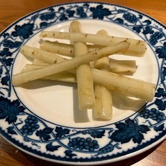 細切りごぼうのピクルス