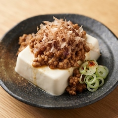 豚味噌と豆腐 本まぐろぶし添え