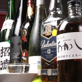 種類も多いですが、なんと言っても店主おすすめは日本酒！なにが置いてあるかはお楽しみです♪