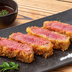 黒毛和牛レアカツ デミソース